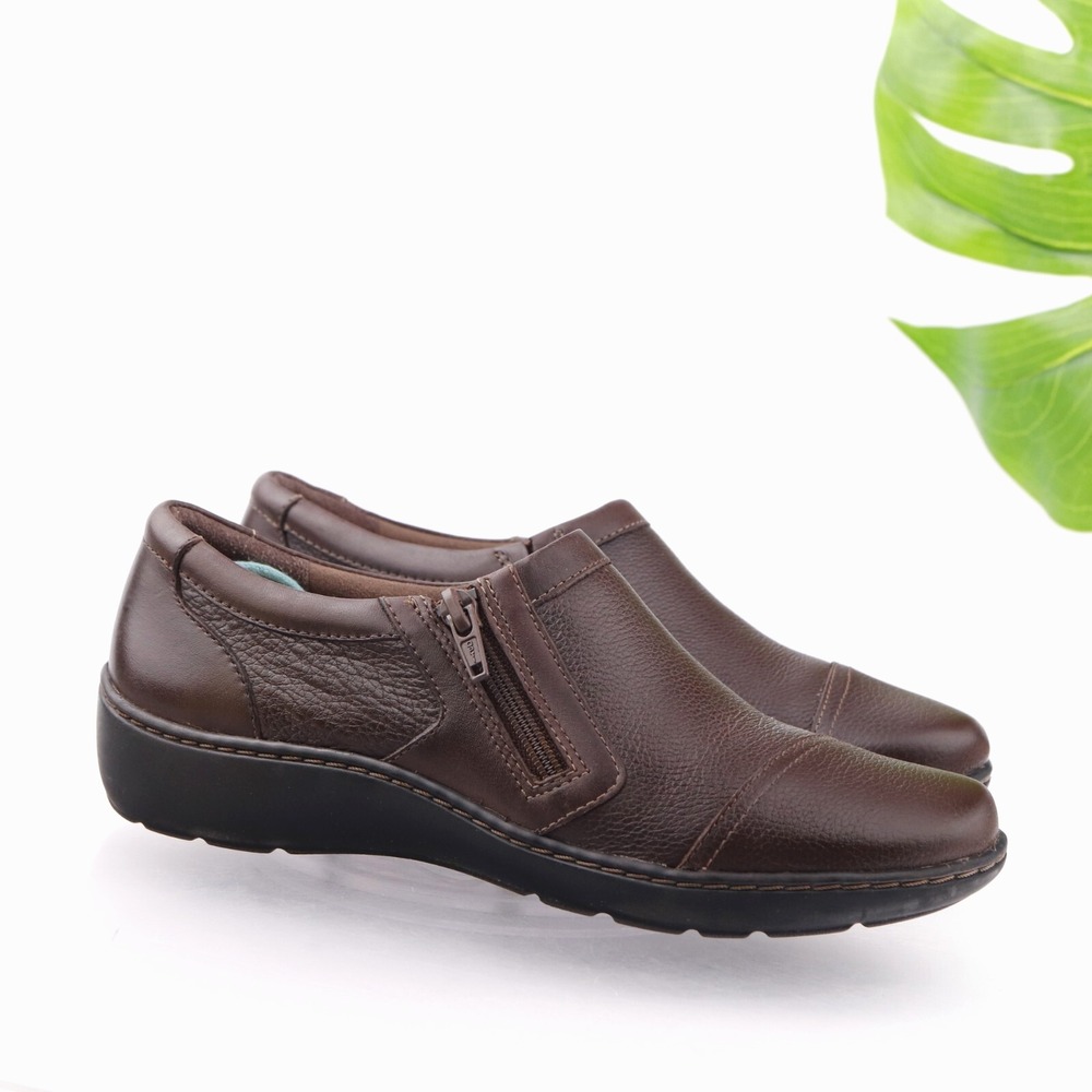 Clarks Shoes Womens Cora Giny Loafers Size 7 M Brown Leather Zip Comfort Walking